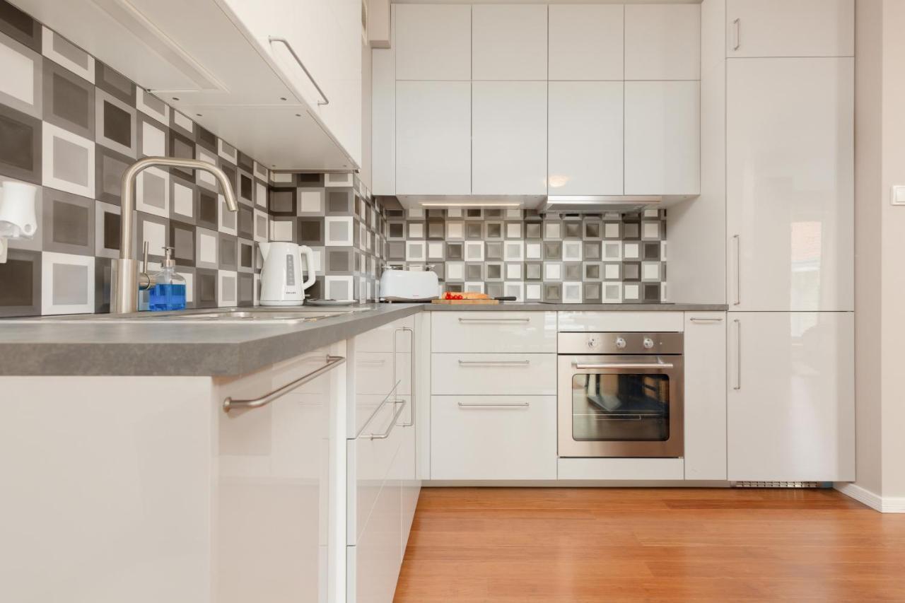 Elegancki Apartament W Centrum Gdyni Z Parkingiem By Noclegi Renters Гдиня Екстер'єр фото