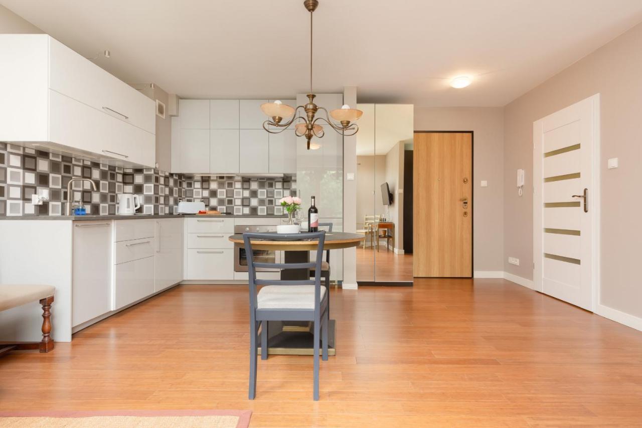 Elegancki Apartament W Centrum Gdyni Z Parkingiem By Noclegi Renters Гдиня Екстер'єр фото