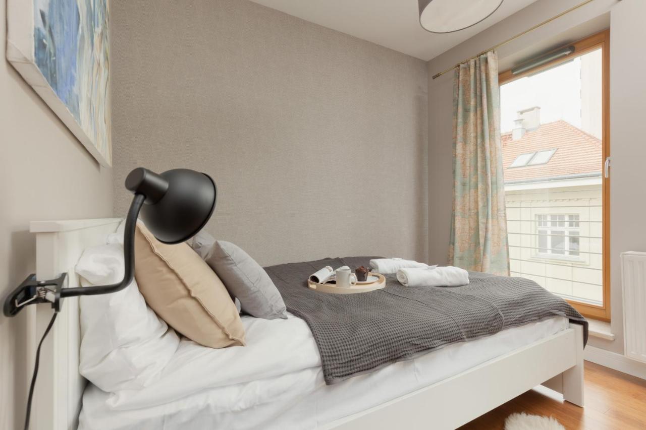 Elegancki Apartament W Centrum Gdyni Z Parkingiem By Noclegi Renters Гдиня Екстер'єр фото